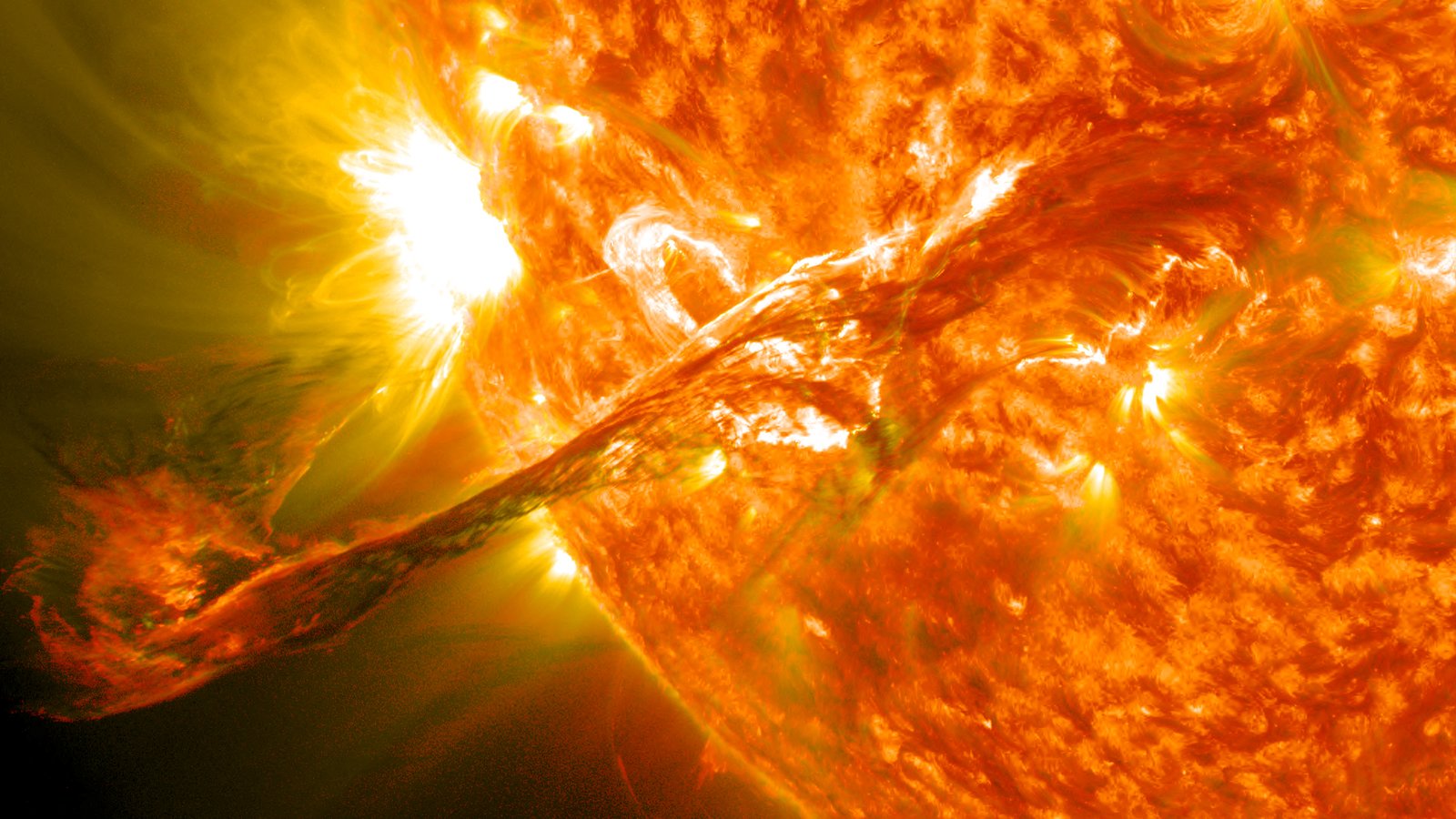 Solar Maximum Period Officially Declared (image credits: wikimedia)