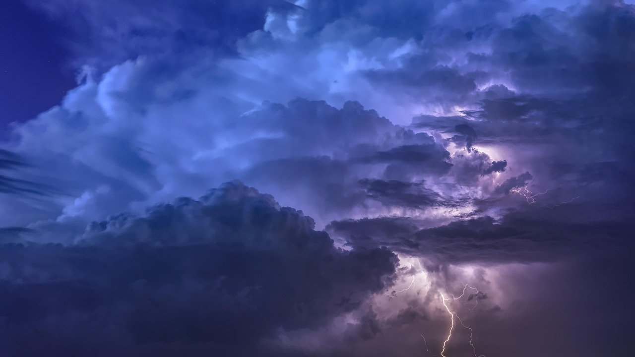 Weather Patterns Are Surprisingly Connected to Earthquake Activity (image credits: pixabay)