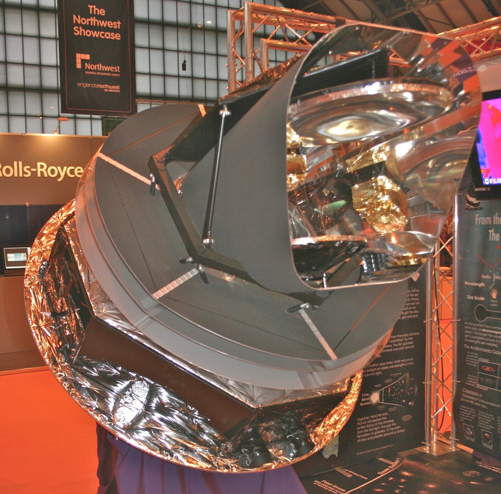 Planck Satellite Reveals Troubling Anomalies (image credits: By Photograph by Mike Peel (www.mikepeel.net)., CC BY-SA 4.0, https://commons.wikimedia.org/w/index.php?curid=32822920)