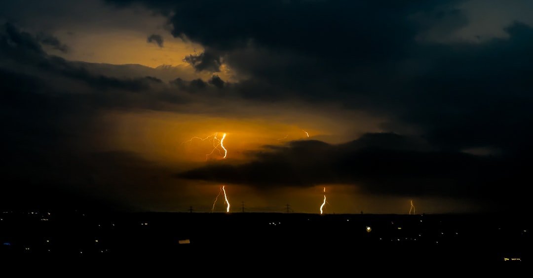 Why “Heat Lightning” Isn’t What You Think It Is