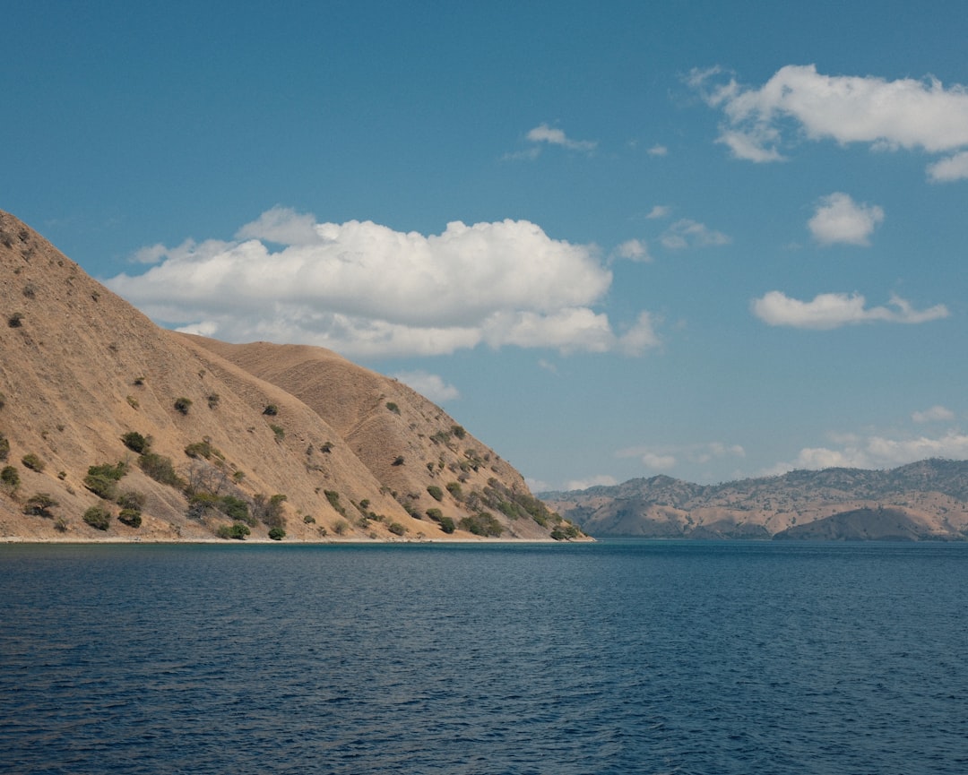 11 U.S. Lakes That Vanish Seasonally – Explained by Geologists