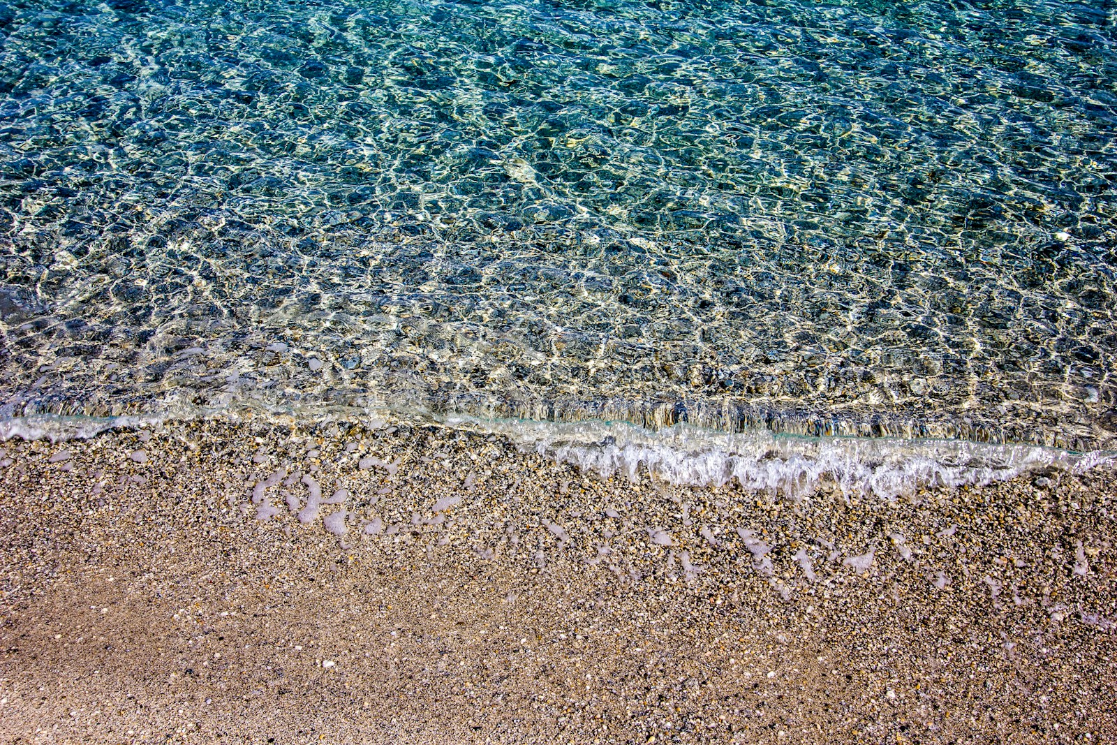 12 U.S. Beaches Where Sea Glass Tells a Geological Story