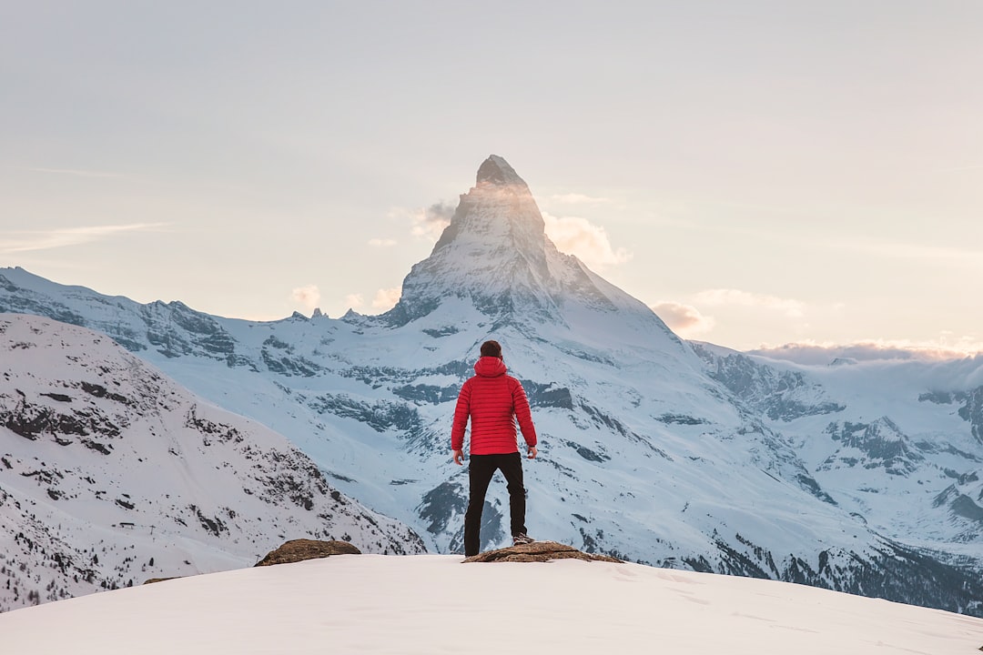 The Zodiac Signs Most Attracted to Mountain Life – Science + Symbolism