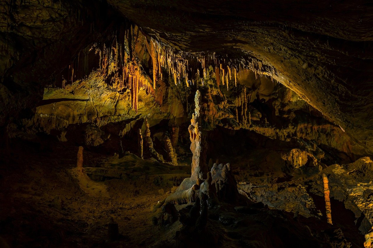 Why Deep Caves Can Trigger Hallucinations – The Science of Silence