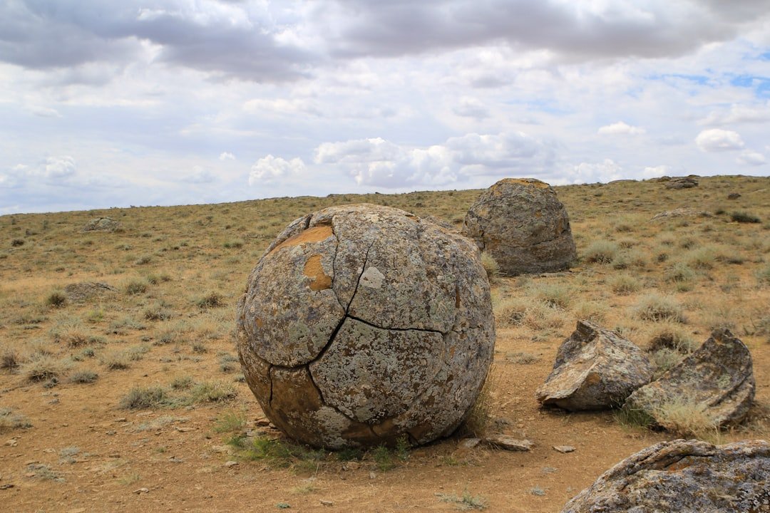 The Mysterious Mountain in China That Lays Egg Shaped Stones Every 30 Years