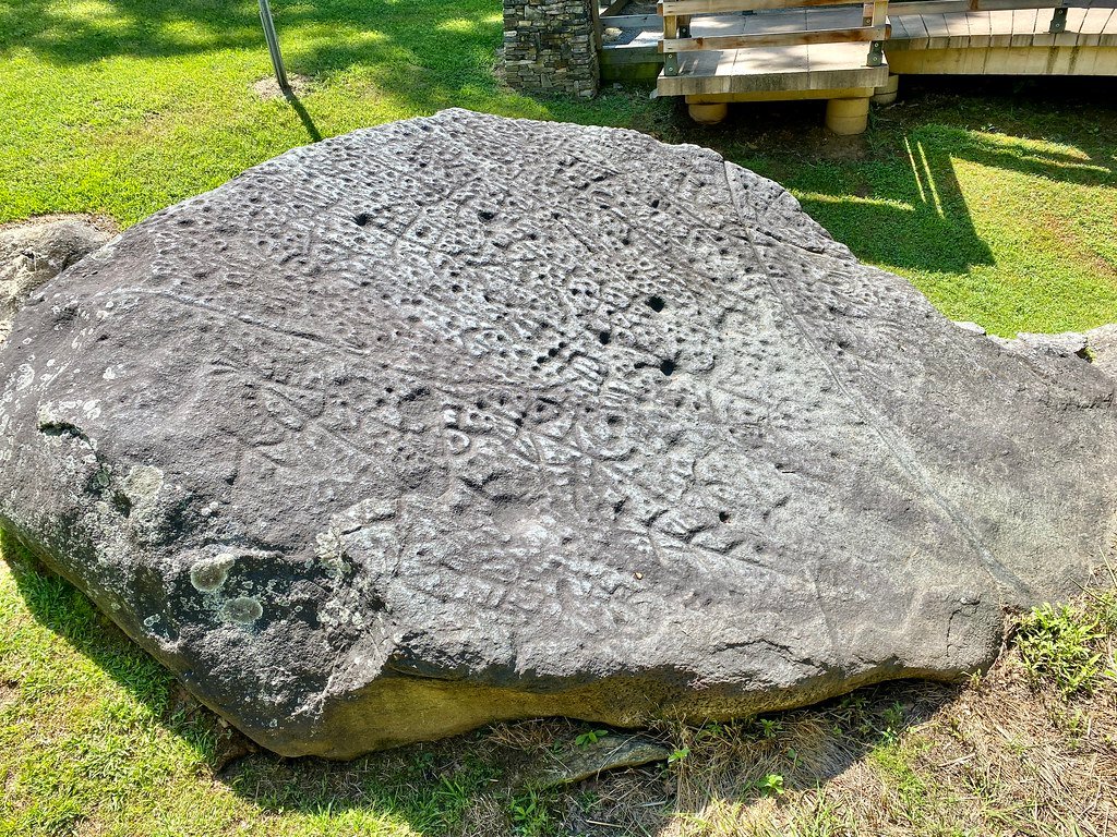 7 Ancient American Mysteries Science Still Can't Explain Today