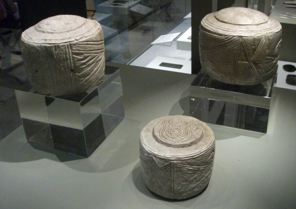 The Folkton Drums: Neolithic Chalk Mysteries 