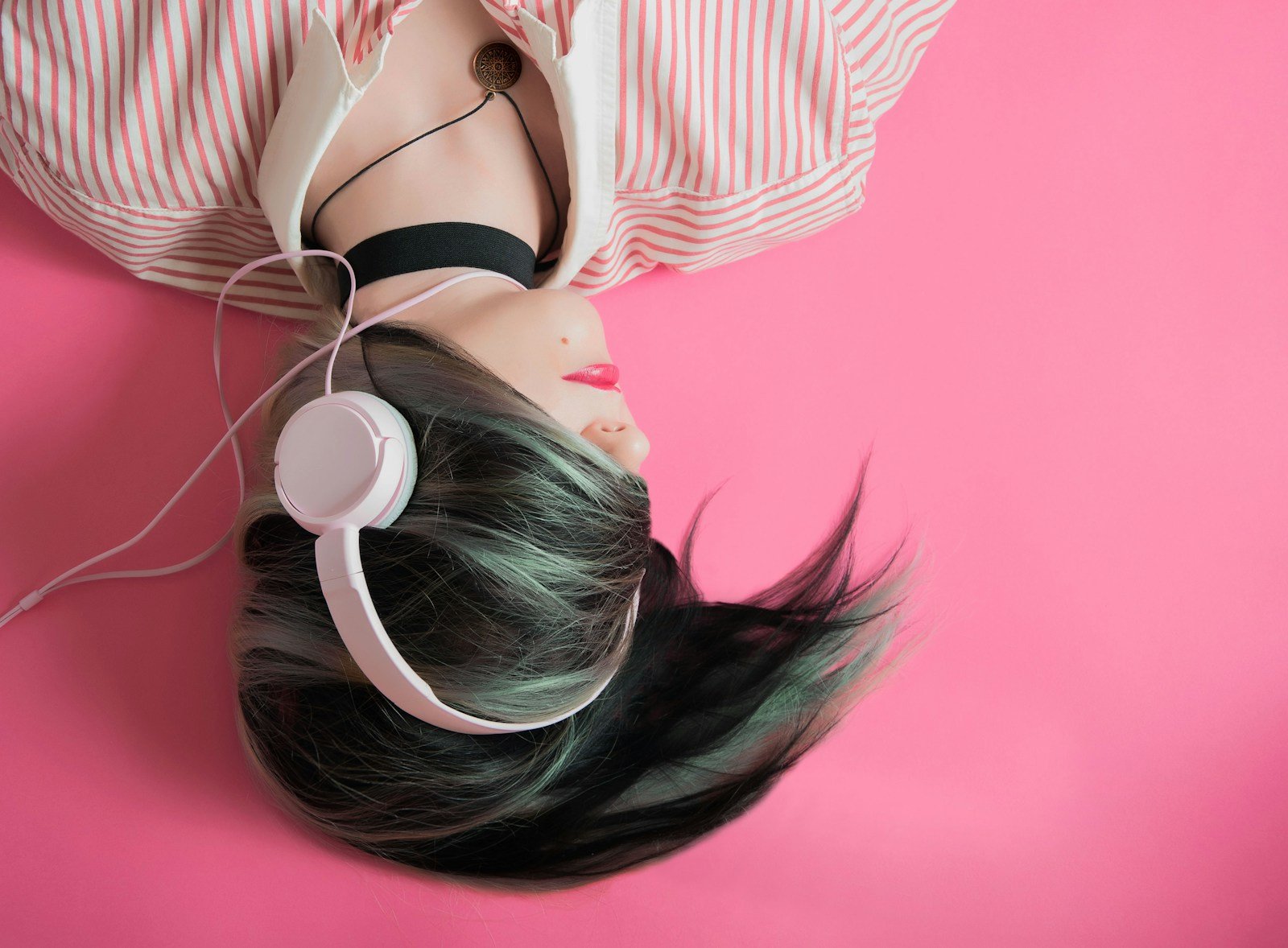 Why We Love Music: The Neuroscience Behind Our Favorite Songs