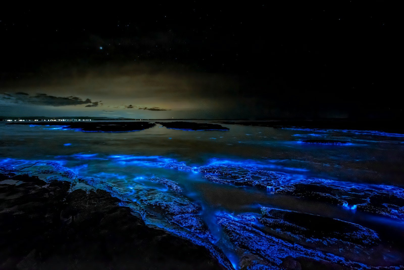 10 Enigmatic Earth Phenomena That Defy Explanation