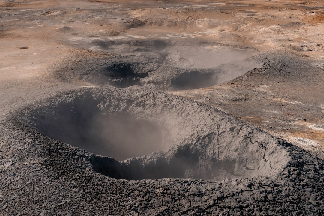 7 Meteor Craters in the U.S. You Can Still Visit Today