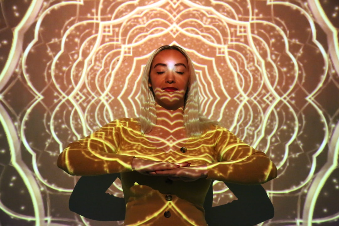 Does Consciousness Exist Outside the Brain? Quantum Biology Says Maybe