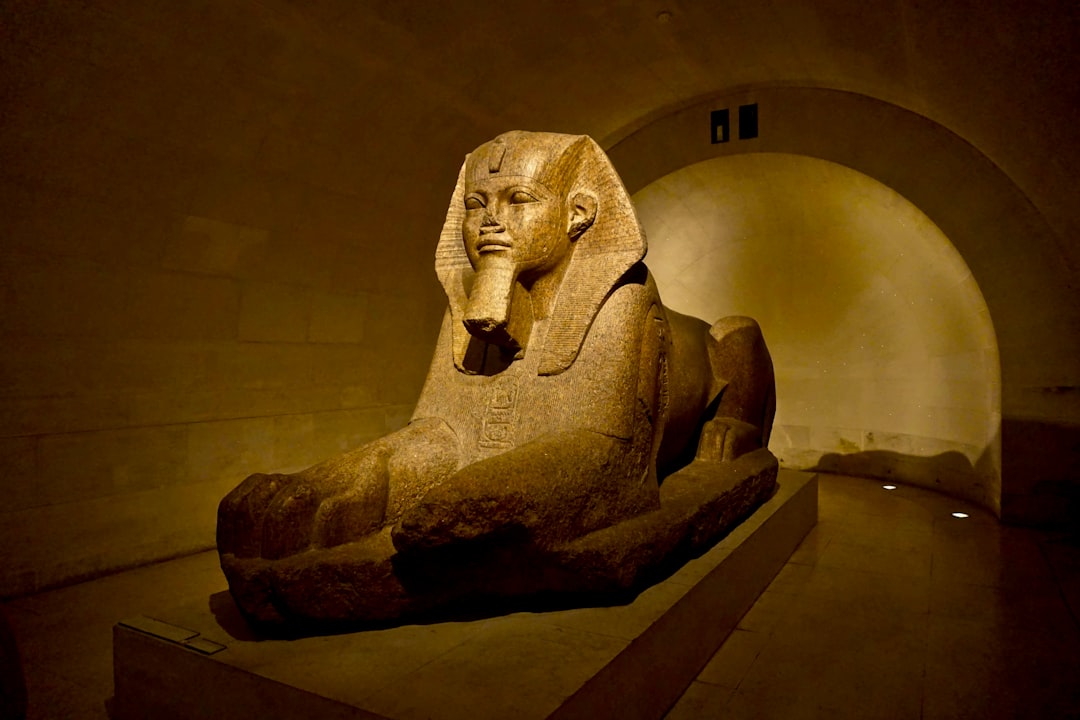 12 Strange Artifacts From Ancient Egypt That Still Puzzle Experts
