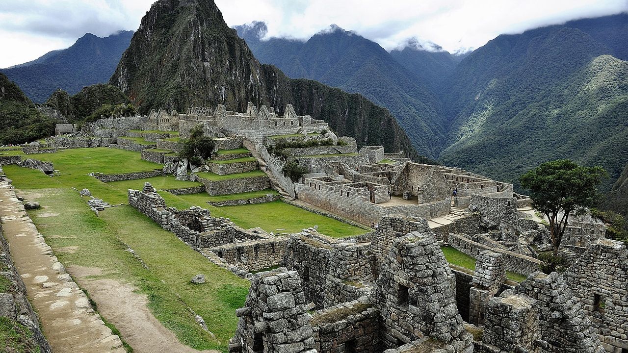 10 Ancient Civilizations That Mastered Astronomy Without Telescopes