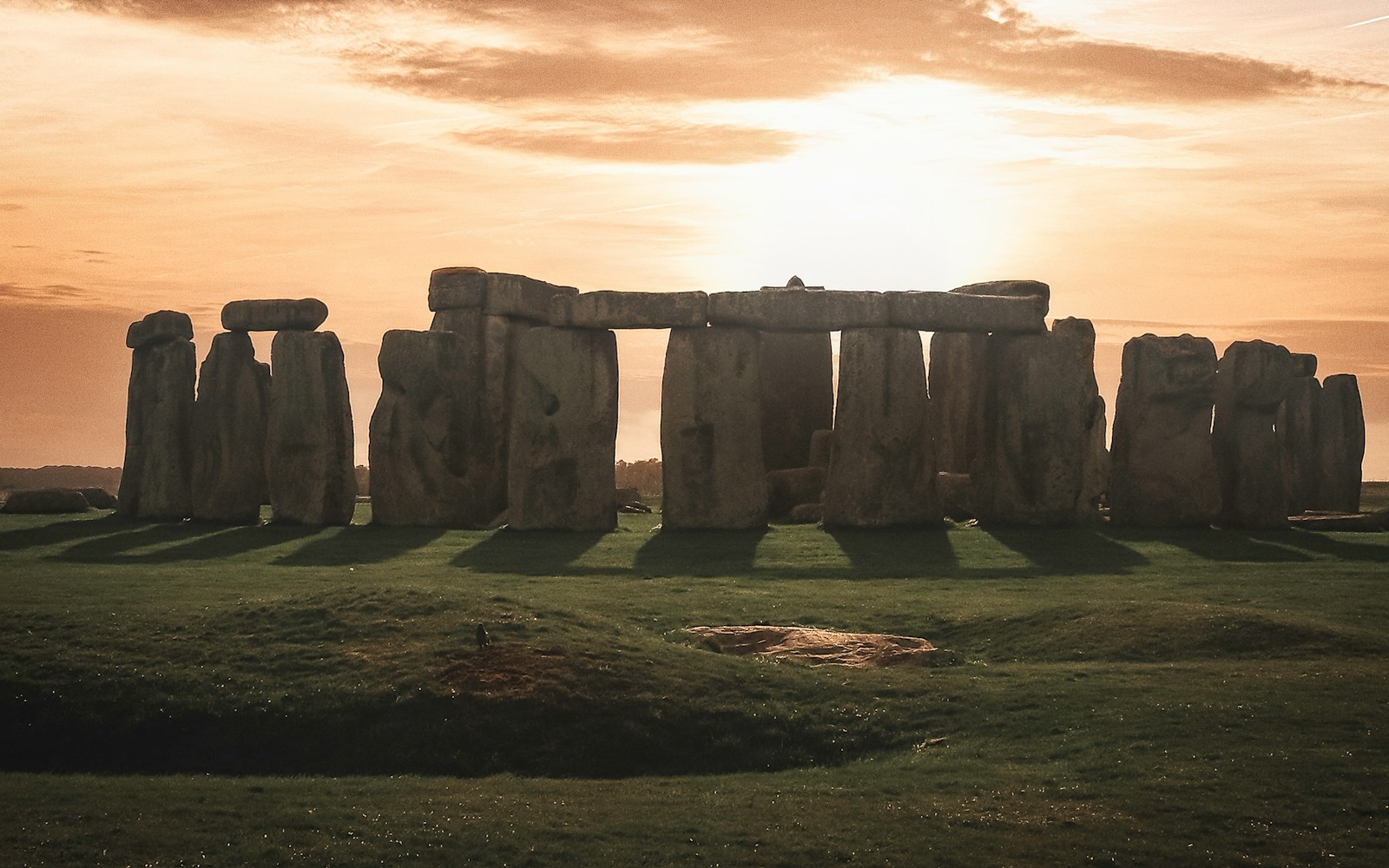 8 Historical Mysteries That Science Still Can’t Explain