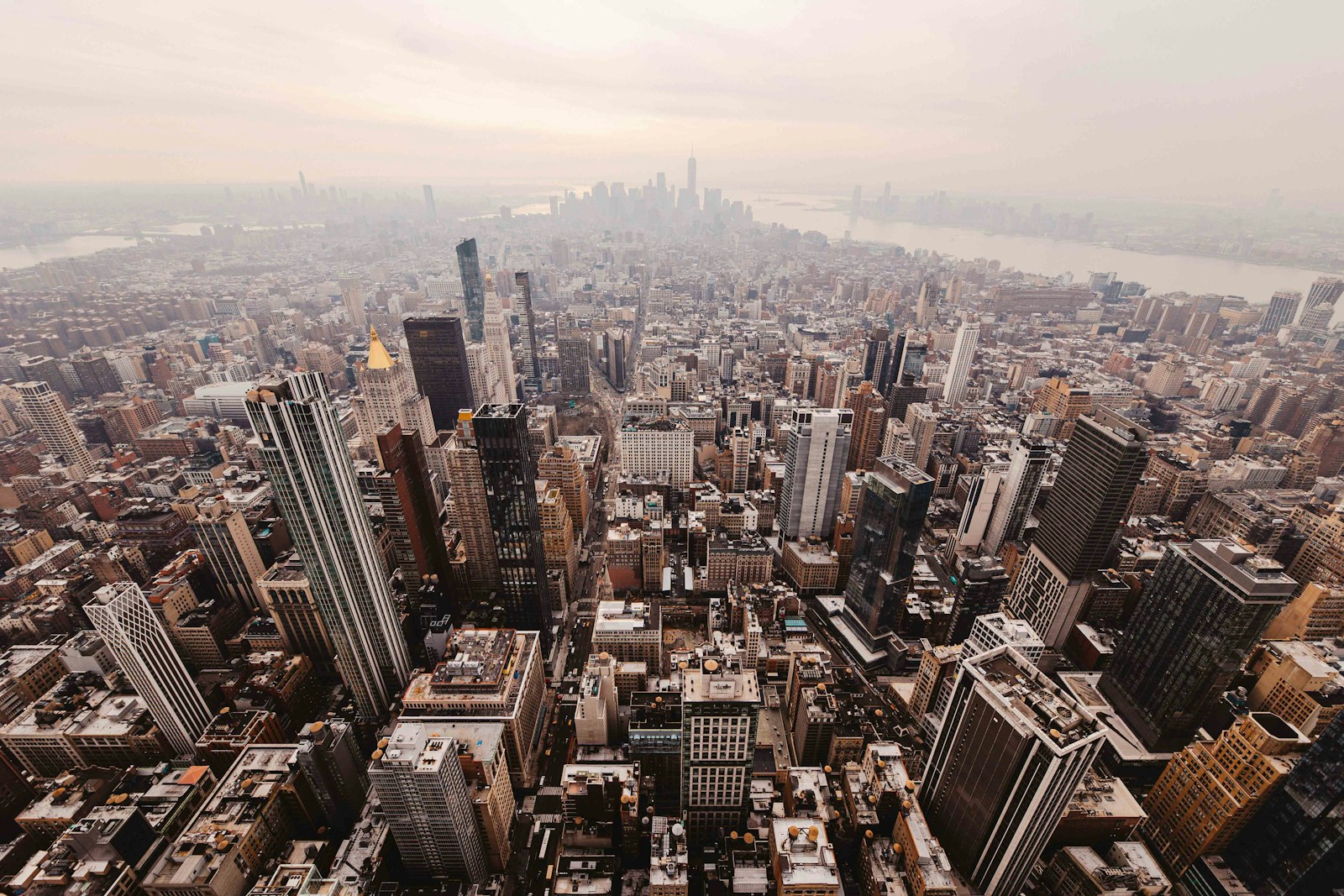 10 Most Inhospitable Cities in America: Where the Human Body Hits Its Limits