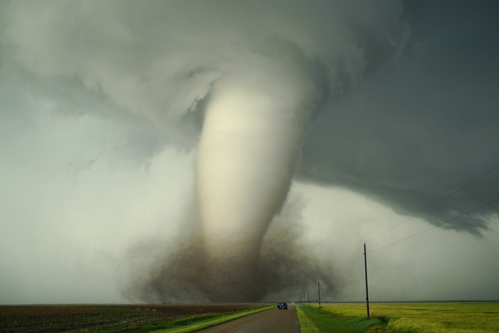 When the Sky Turns Green: The Science Behind Tornado Warnings
