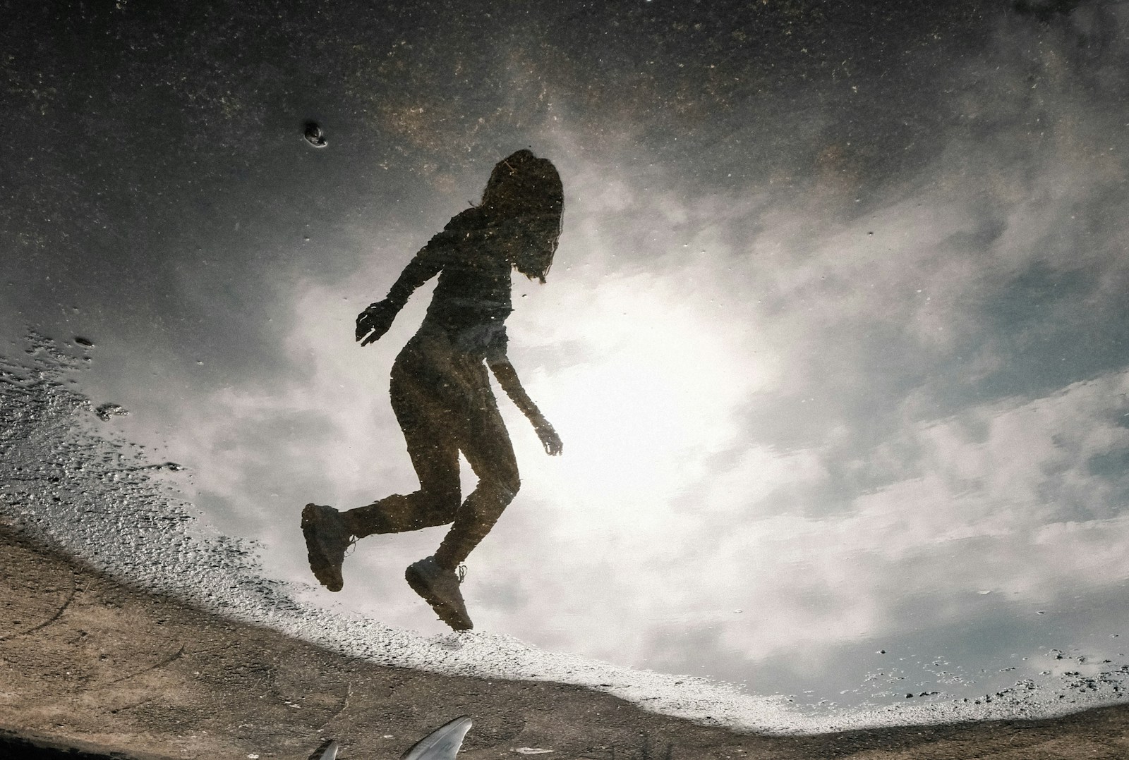 Wild Study Suggests Human Intelligence Might Exist Because of Gravity