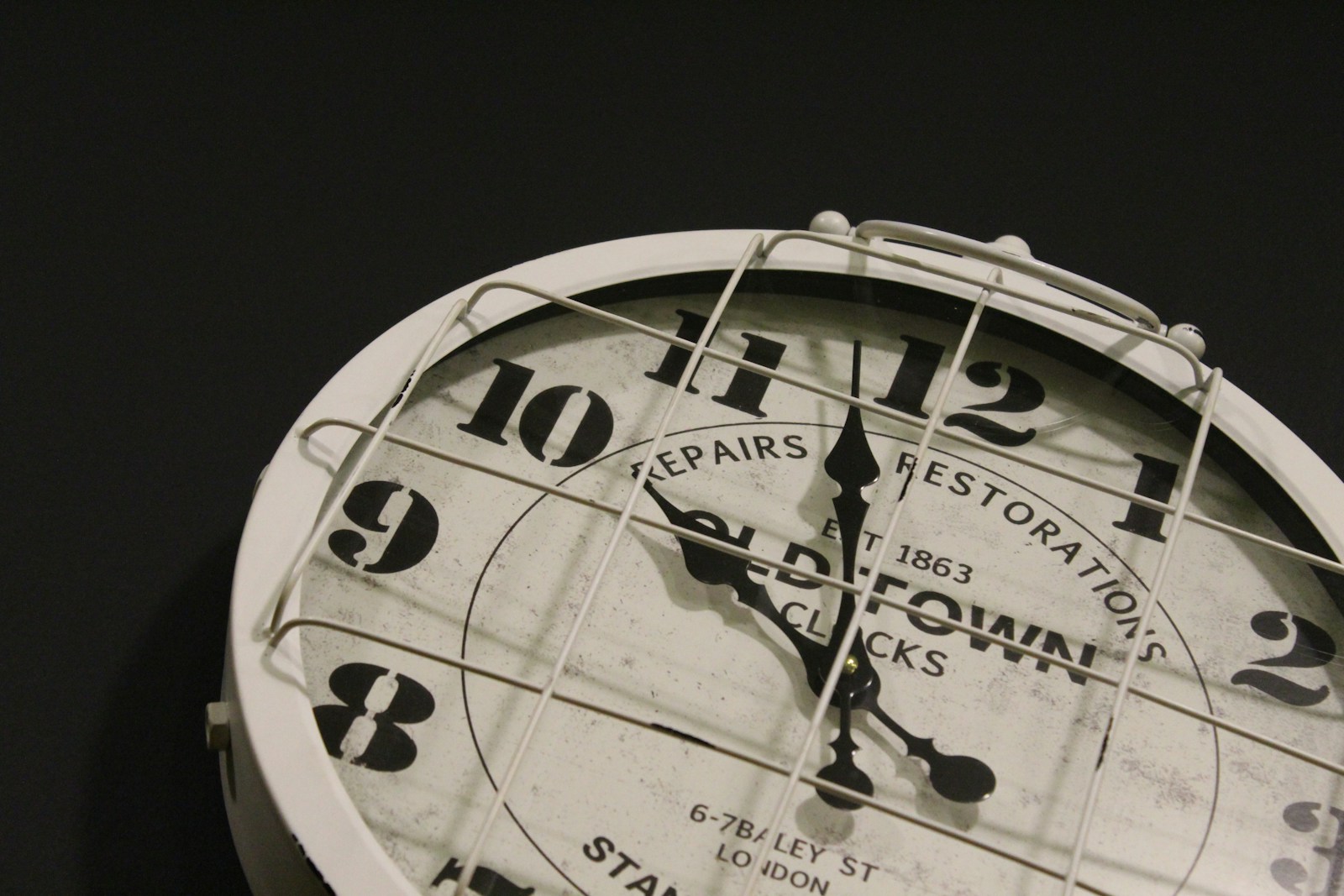 9 Mind-Bending Discoveries That Prove Time Travel Might Be Possible