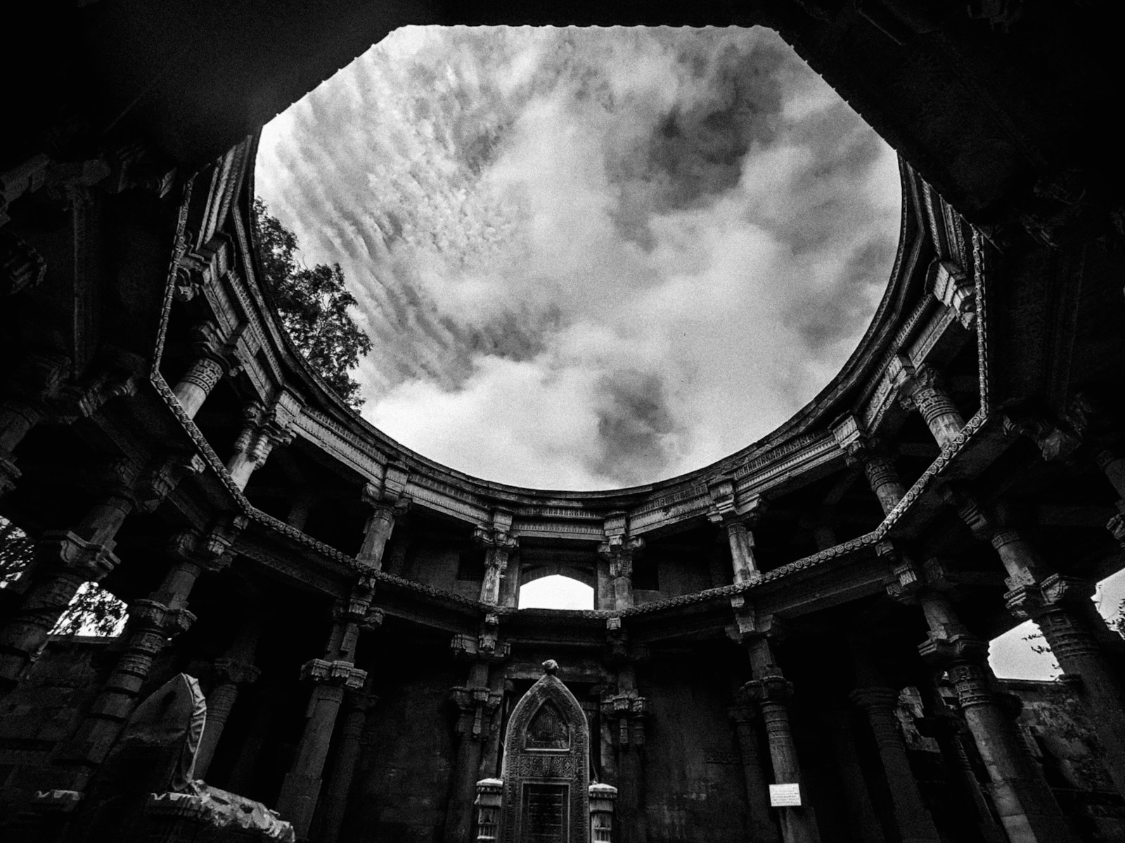 14 Ancient Structures That Modern Engineers Still Can’t Recreate