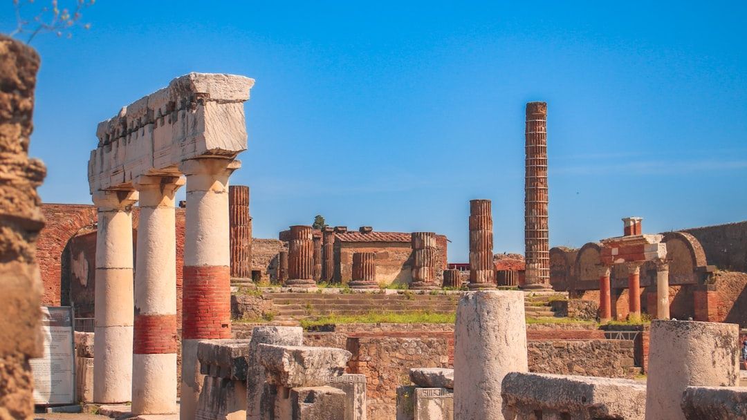 Pompeii Study Finds How Romans Regularly Soaked in Filthy, Lead-Contaminated Bath Water