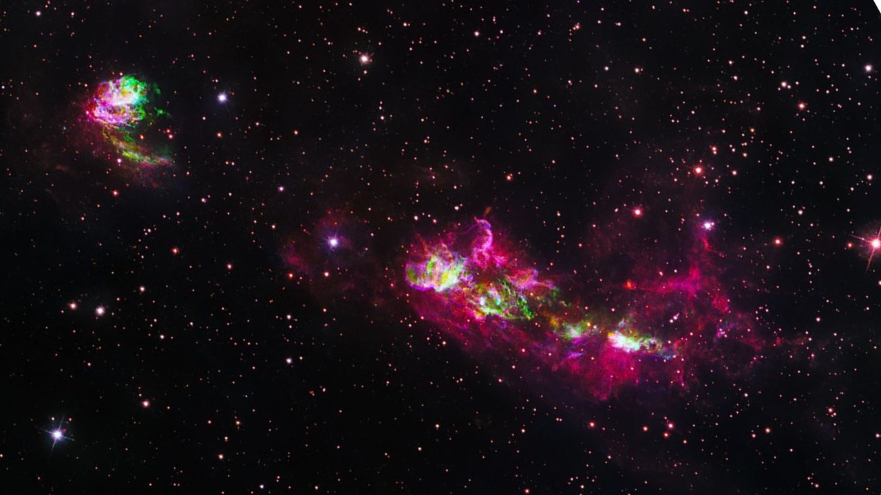 Hubble Discovers Cosmic Record-Breaking 32-Light-Year Long Gas Jet
