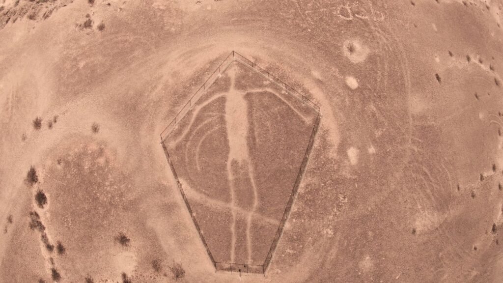 Mysterious Geoglyphs in the American Desert Hint at Unknown Ancient Cultures and Purposes