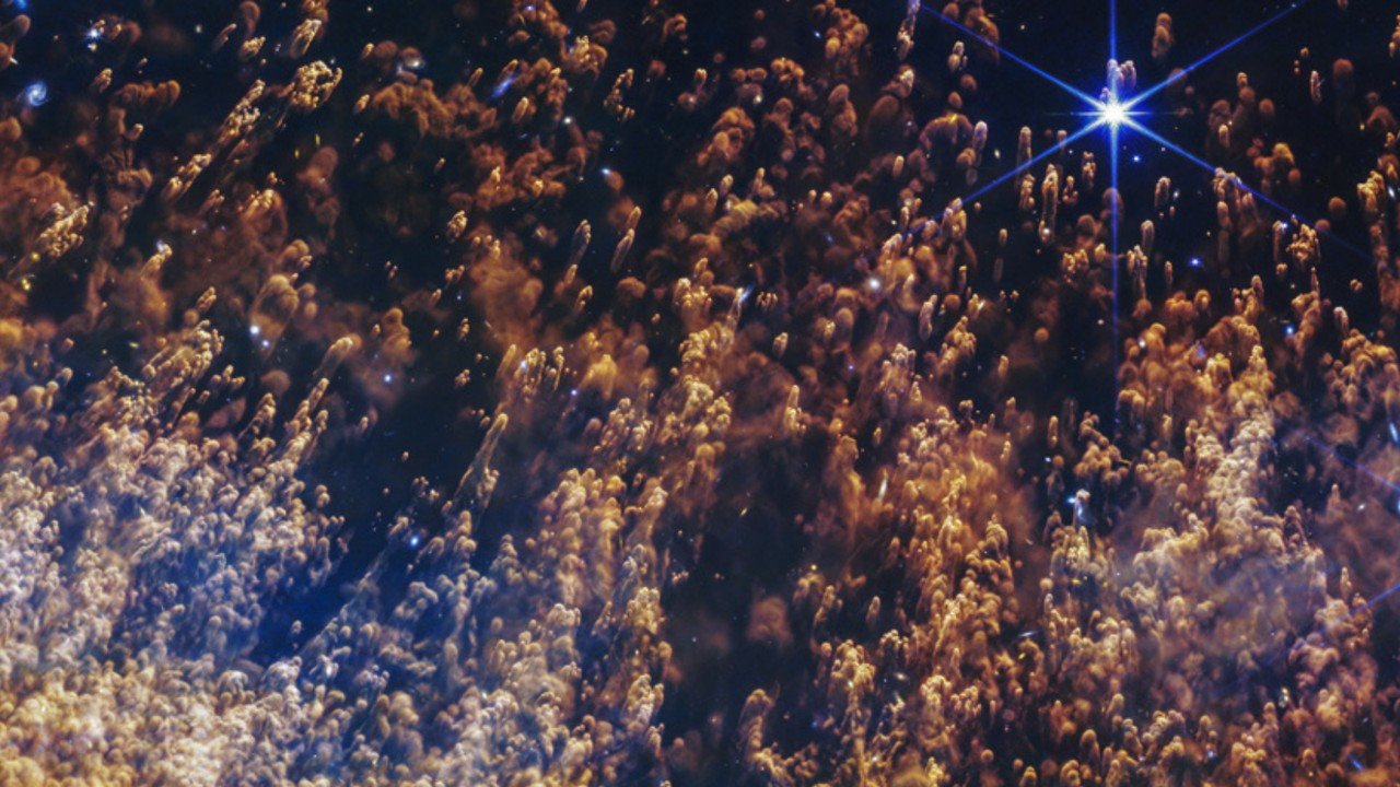 JWST Captures Mesmerizing View of the ‘Eye of God’ Nebula Shimmering Like Molten Lava