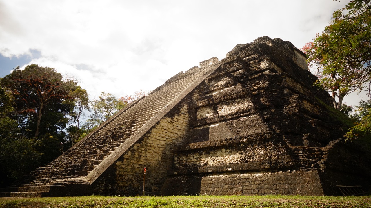 7 Ancient Civilizations That Mysteriously Flourished in Unlikely Places