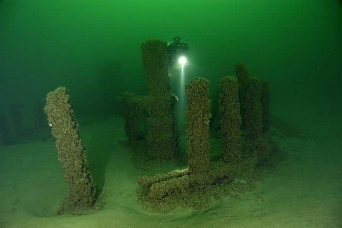 The Underwater Stonehenge of Lake Michigan 