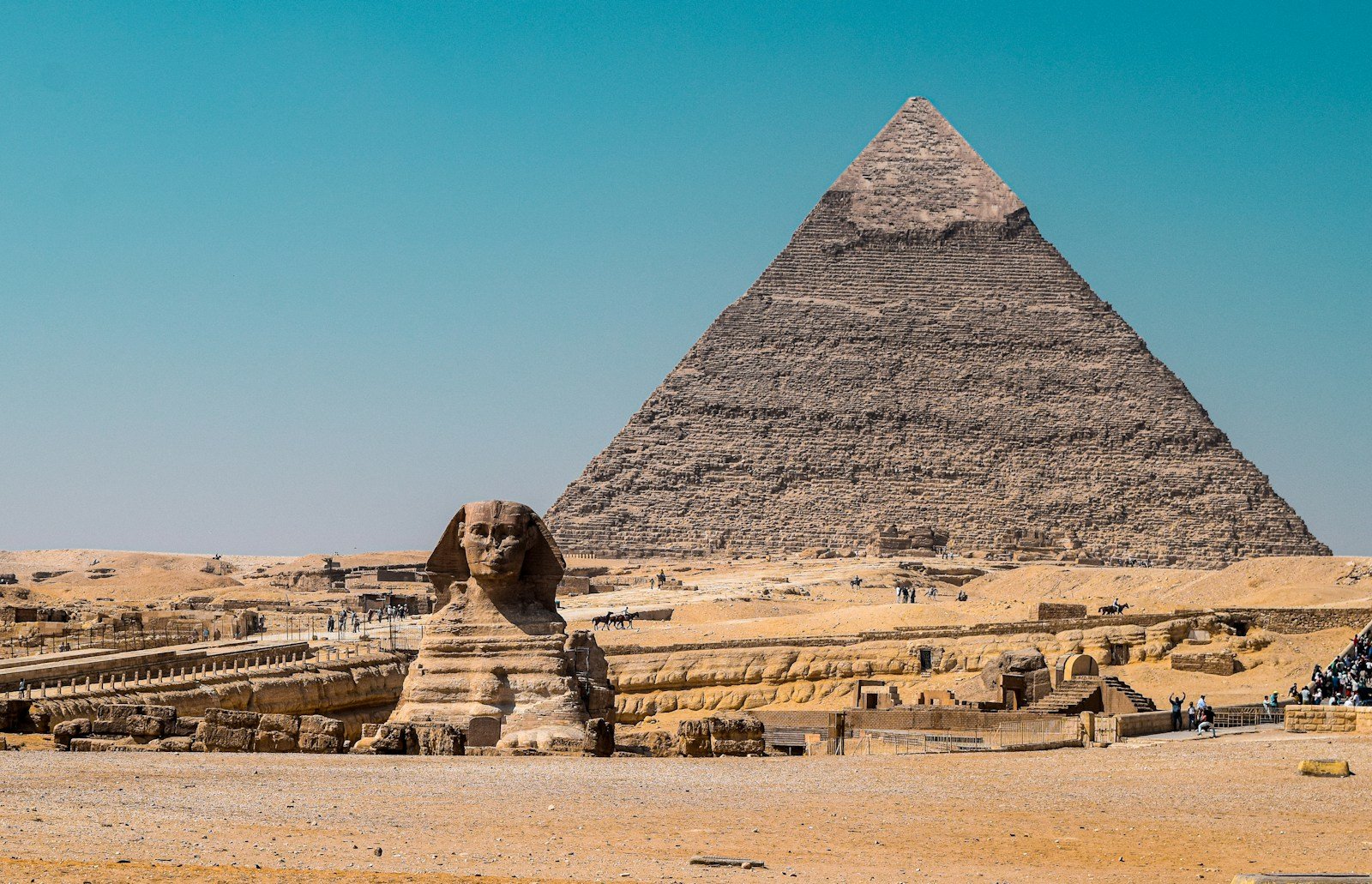 The Great Pyramid of Giza: Engineering Marvels That Defy Time