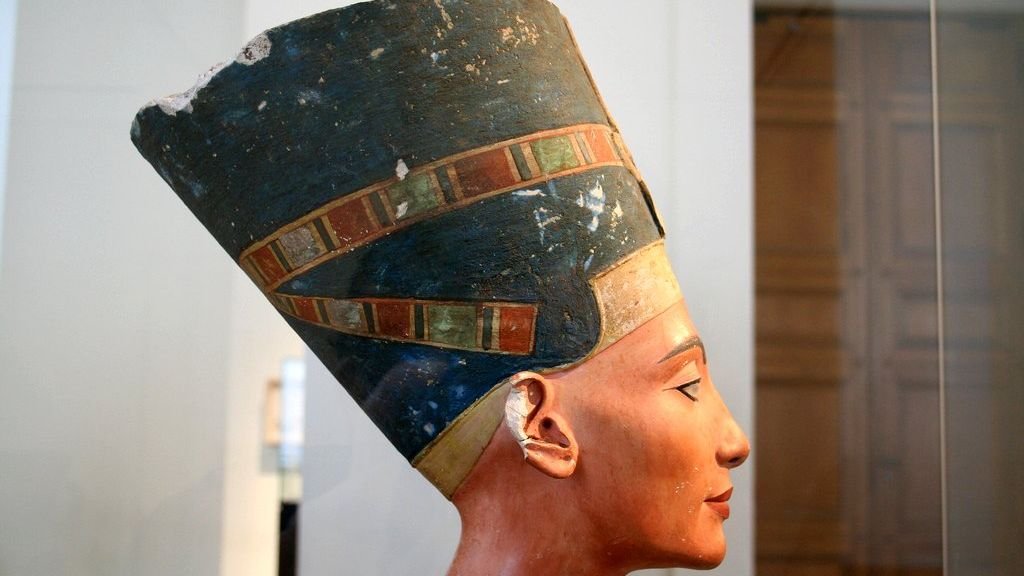 7 Intriguing Historical Figures Whose Lives Remain Shrouded in Mystery