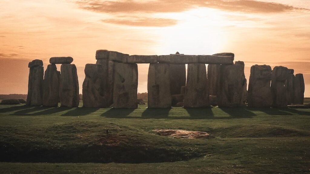 7 Ancient Engineering Marvels That Still Mystify Experts Today