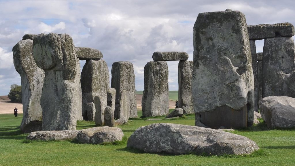 Our Planet's Ancient Giants: How Megalithic Structures Were Built Without Modern Tools