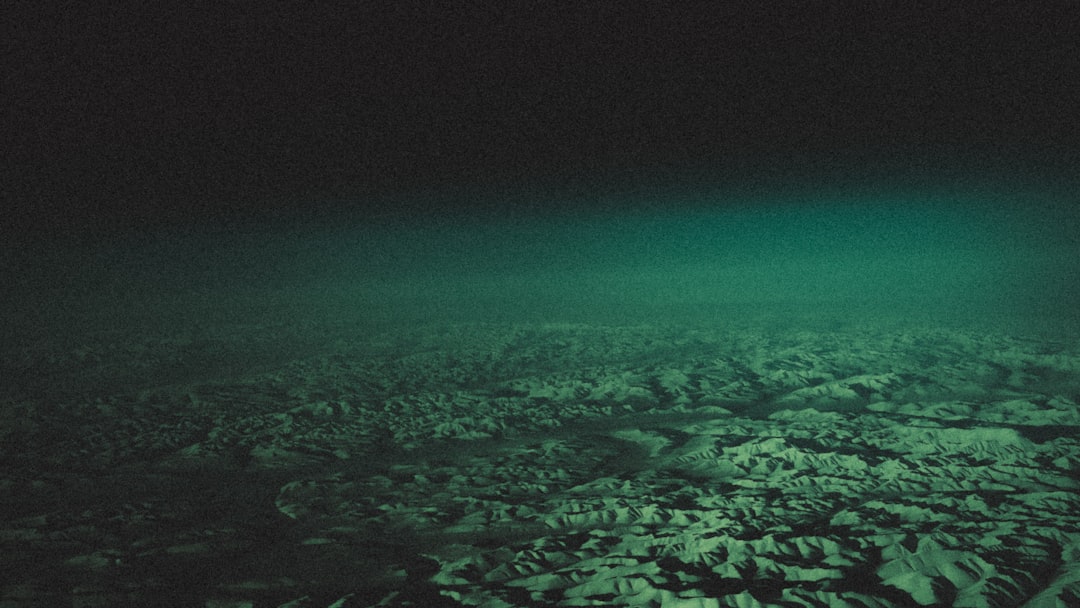 The Earth’s Hidden Oceans: Geologists Uncover Vast Water Reservoirs Deep Within the Mantle