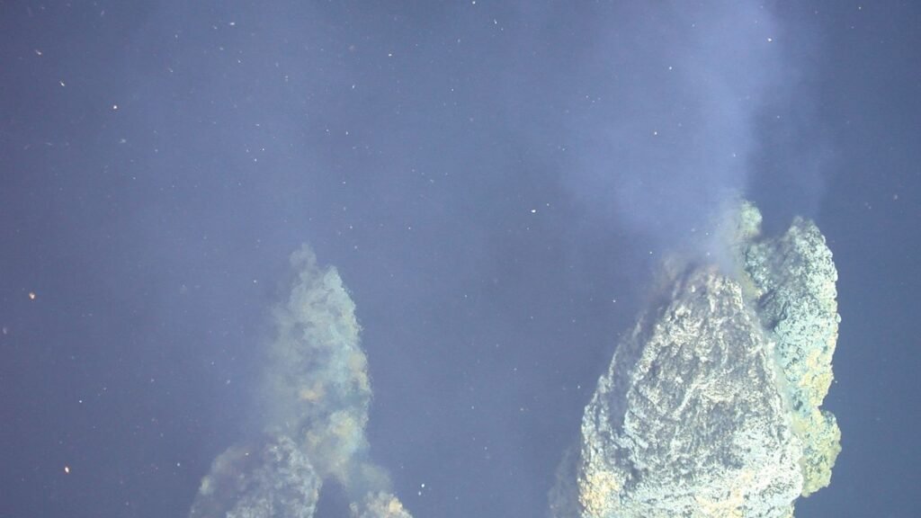 10 Fascinating Discoveries About the Origins of Life on Earth That Will Amaze You