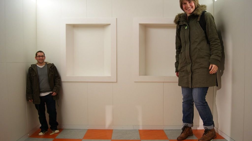 10 Mind-Bending Illusions That Reveal How Our Brains Interpret Reality