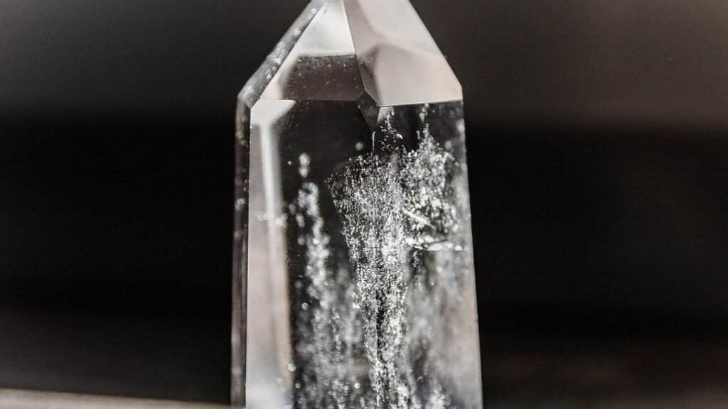 Ancient Zircon Crystals Offer a Stunning New Window Into Earth's Earliest Chapter