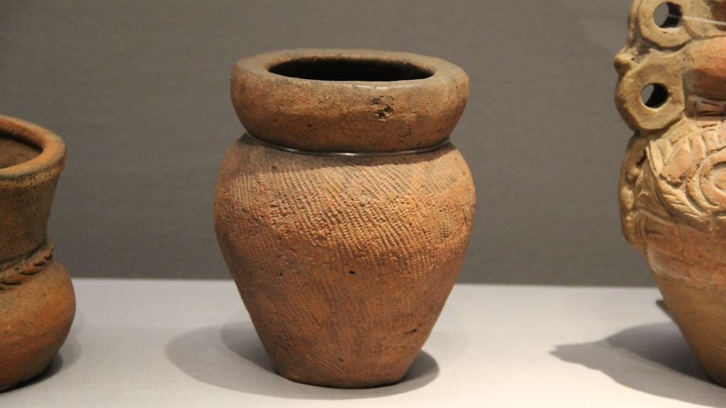 AI Cracks the Code of Ancient Japanese Pottery With Startling Accuracy