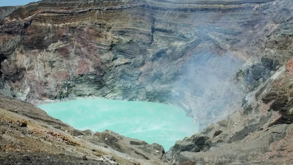 Japan's Giant Caldera Volcano Is Quietly Refilling With Magma - And Scientists Are Paying Close Attention