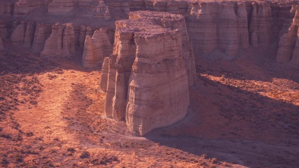 The Geological Wonders of America: Landscapes Shaped by Eons of Earth's Fury