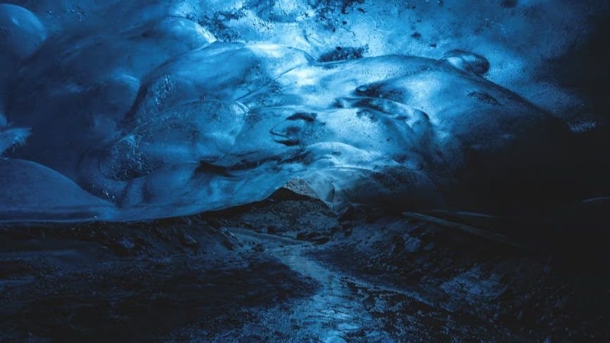 10 Incredible Caves and Caverns That Reveal Earth's Hidden Beauty