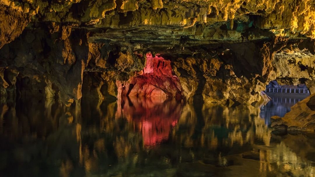 The Hidden Worlds Beneath Our Feet: Earth’s Most Mysterious Underground Discoveries