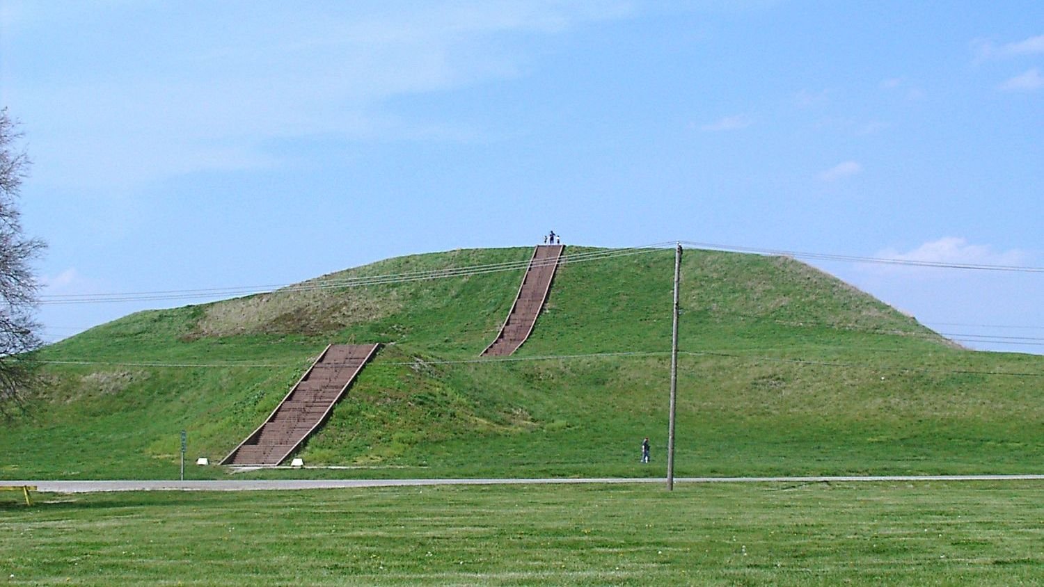 The Native American Mound Builders: Unearthing America’s Ancient Architectural Secrets