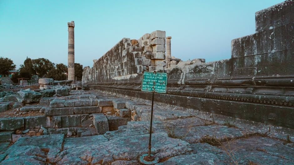 10 Ancient Civilizations That Vanished Without a Trace (And Why)