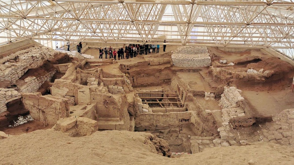 6 Puzzling Archaeological Finds That Rewrite Human History