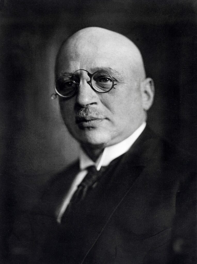 6. Fritz Haber: The Brilliant Chemist Behind Your Dinner Plate - and Darker Things