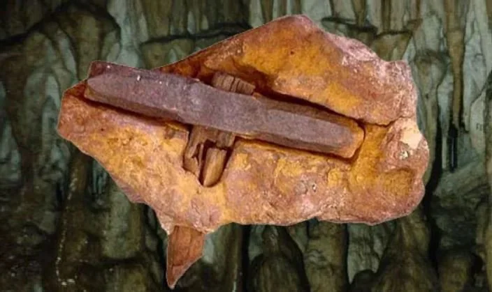 The London Hammer And Objects “Trapped In Rock” 