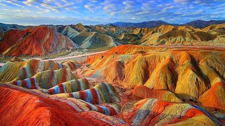 Why Are Some Mountains Rainbow-Colored? The Science of Earth's Hues