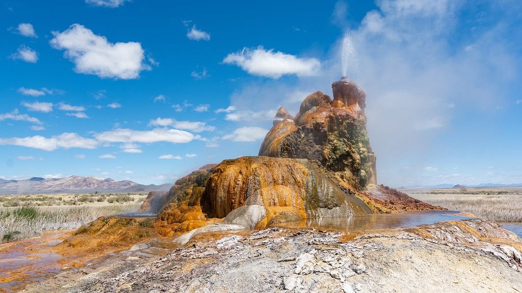 8 Mysterious Places on Earth That Science Still Can't Explain