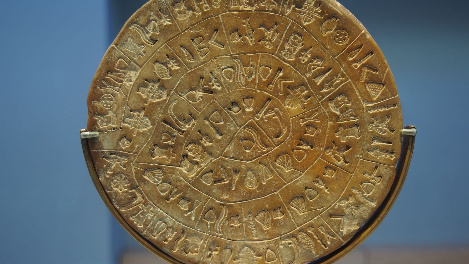 13 Ancient Objects Researchers Still Can’t Properly Explain
